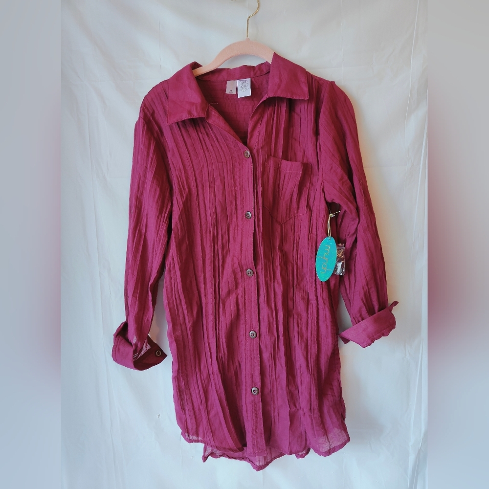 Mynah Women's Crinkled Blouse Rose Red Long Sleeve Button Up Tunic Size XS. NWT